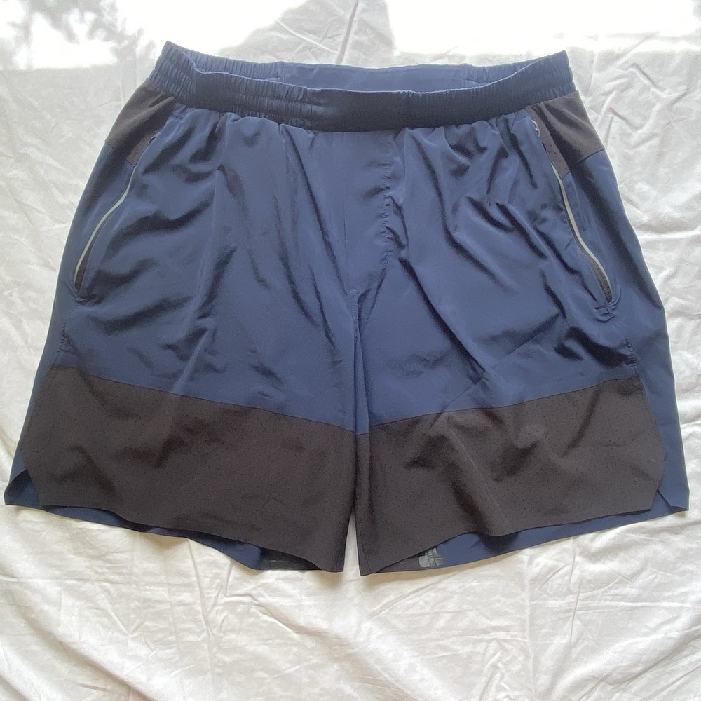 Lululemon Switch Up Shorts Mens L Navy Blue Black 7" Lightweight Athleisure Gym